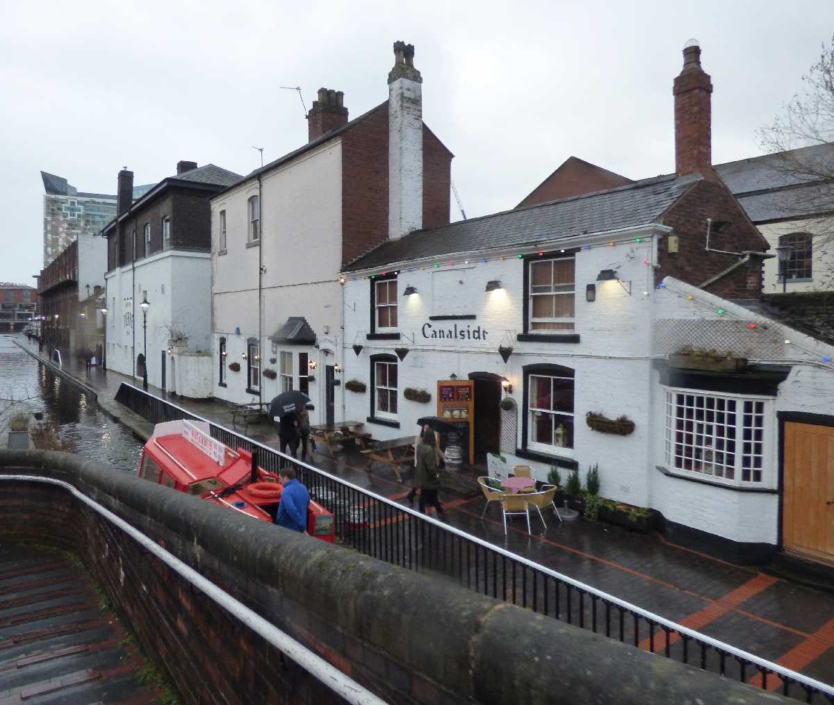 Canalside Bar